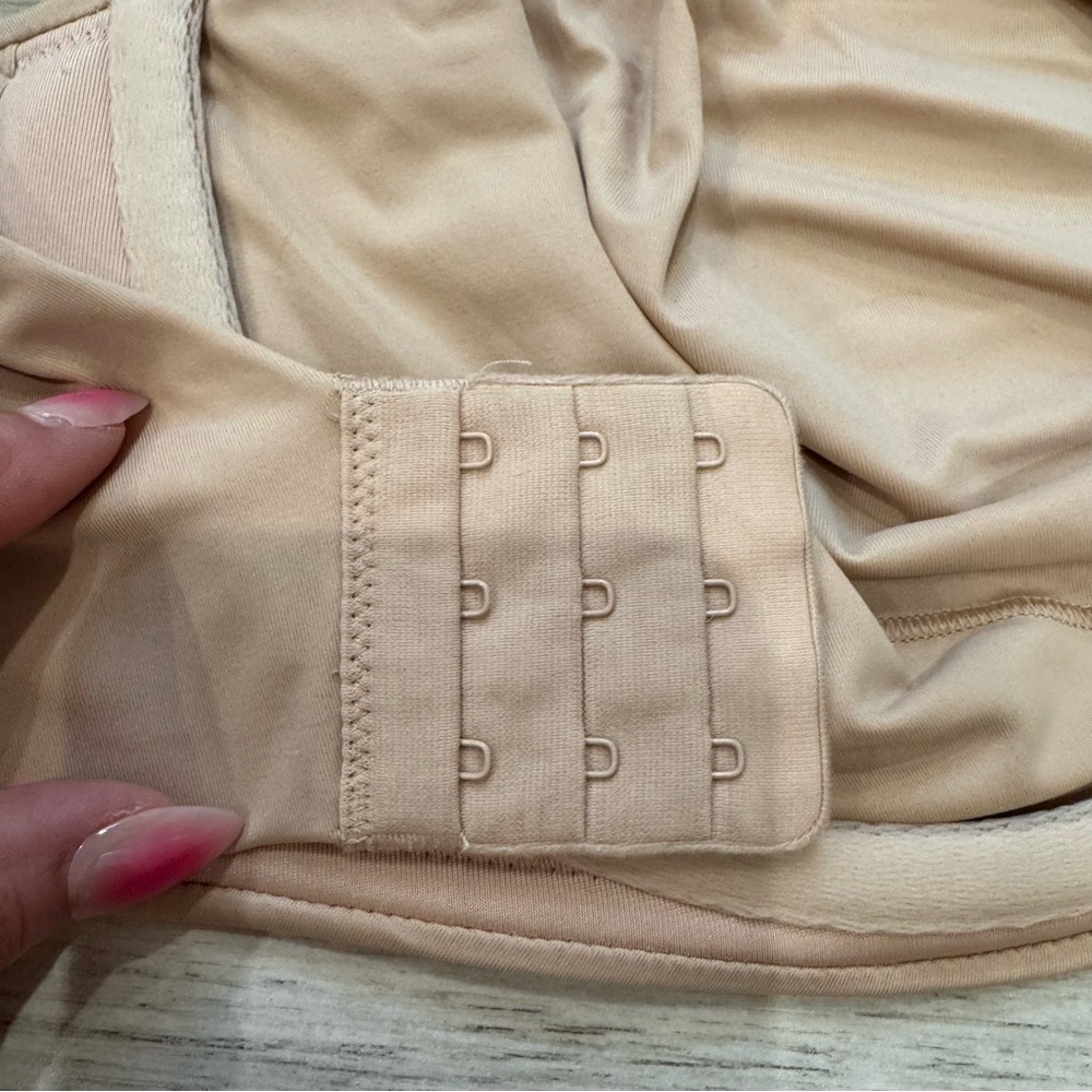 SPANX | Nude Beige Low Profile Full Coverage Minimizer Bra- Size 42DD - Picture 9 of 15